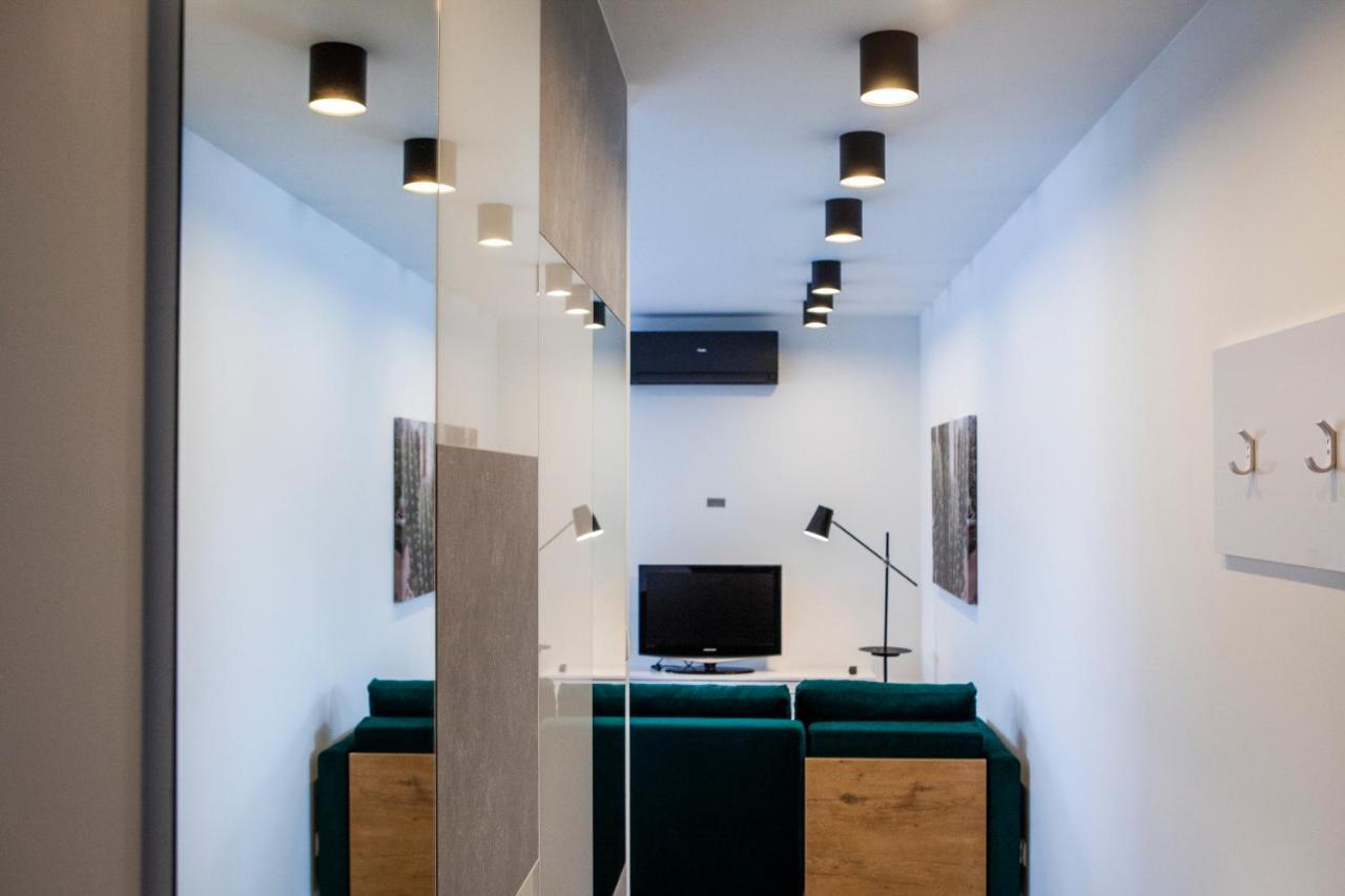Luksusowy Apartament Nad Jeziorem Члухув Екстер'єр фото